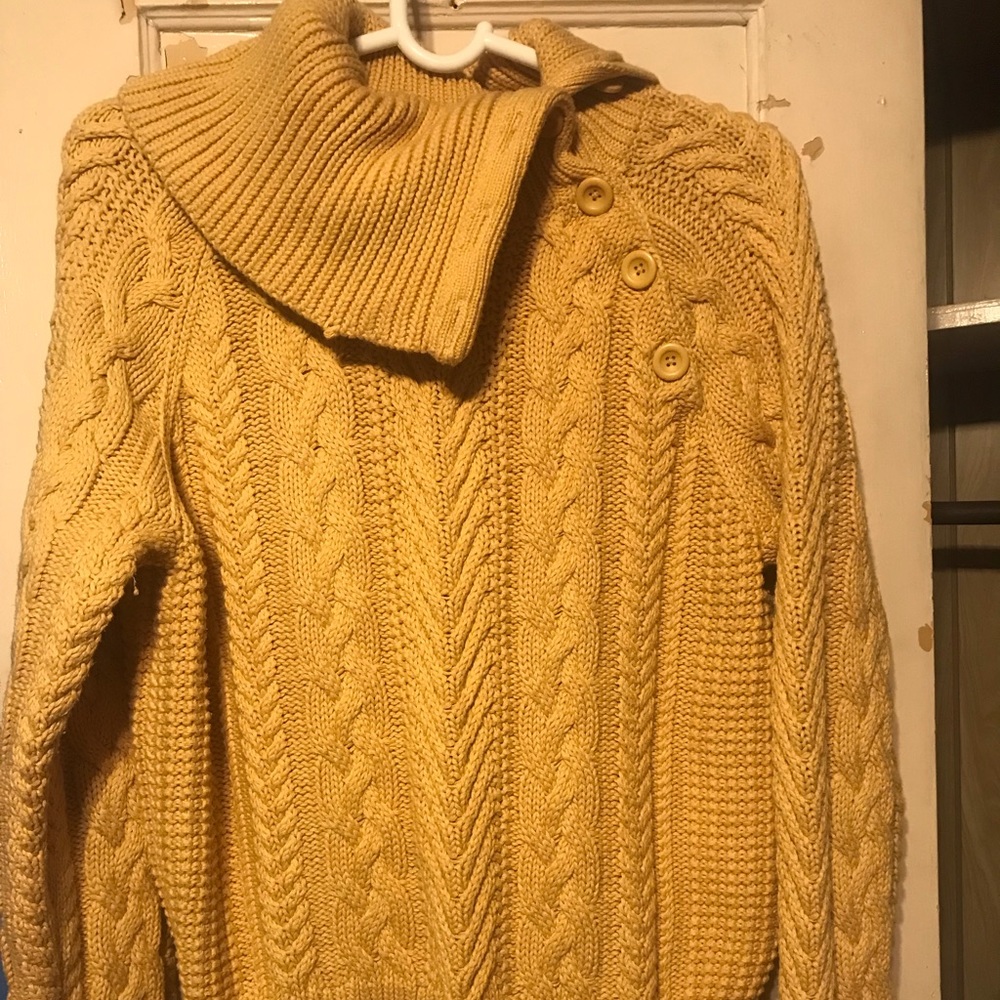 Pull Over Sweater